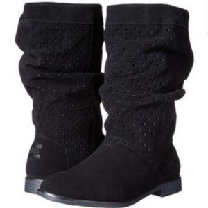 Toms Serra Black Suede Perforated Boot Sz 7.5